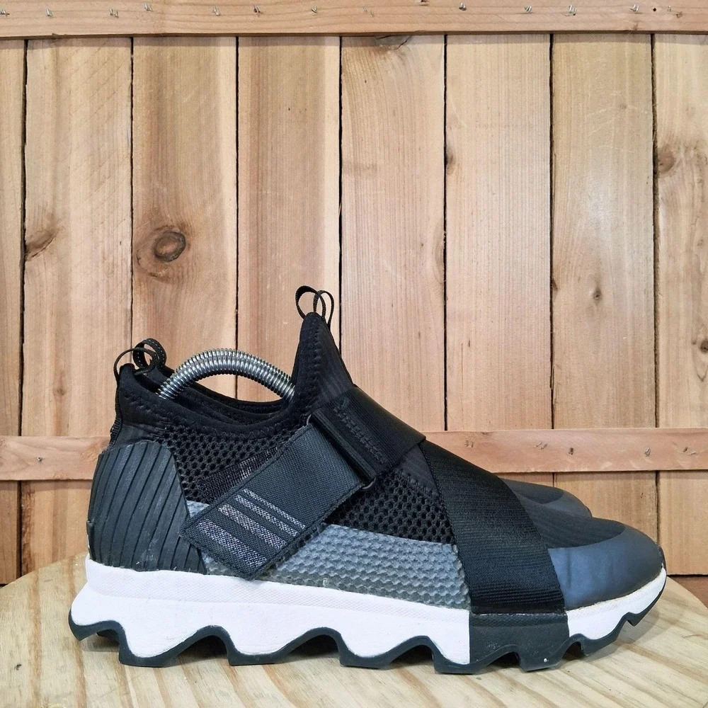 Sorel Kinetic Sneak‎ Shoes Womens 8.5 Black Mesh Slip On Walking Strap Sneakers